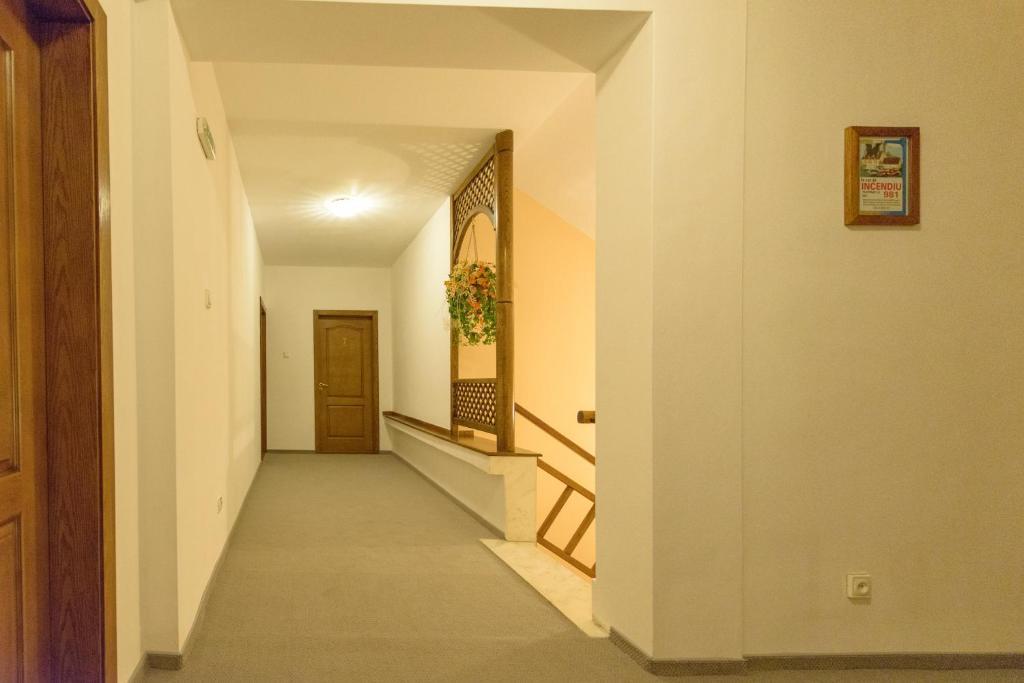 Pensiunea Imperial Тыргу-Муреш Экстерьер фото